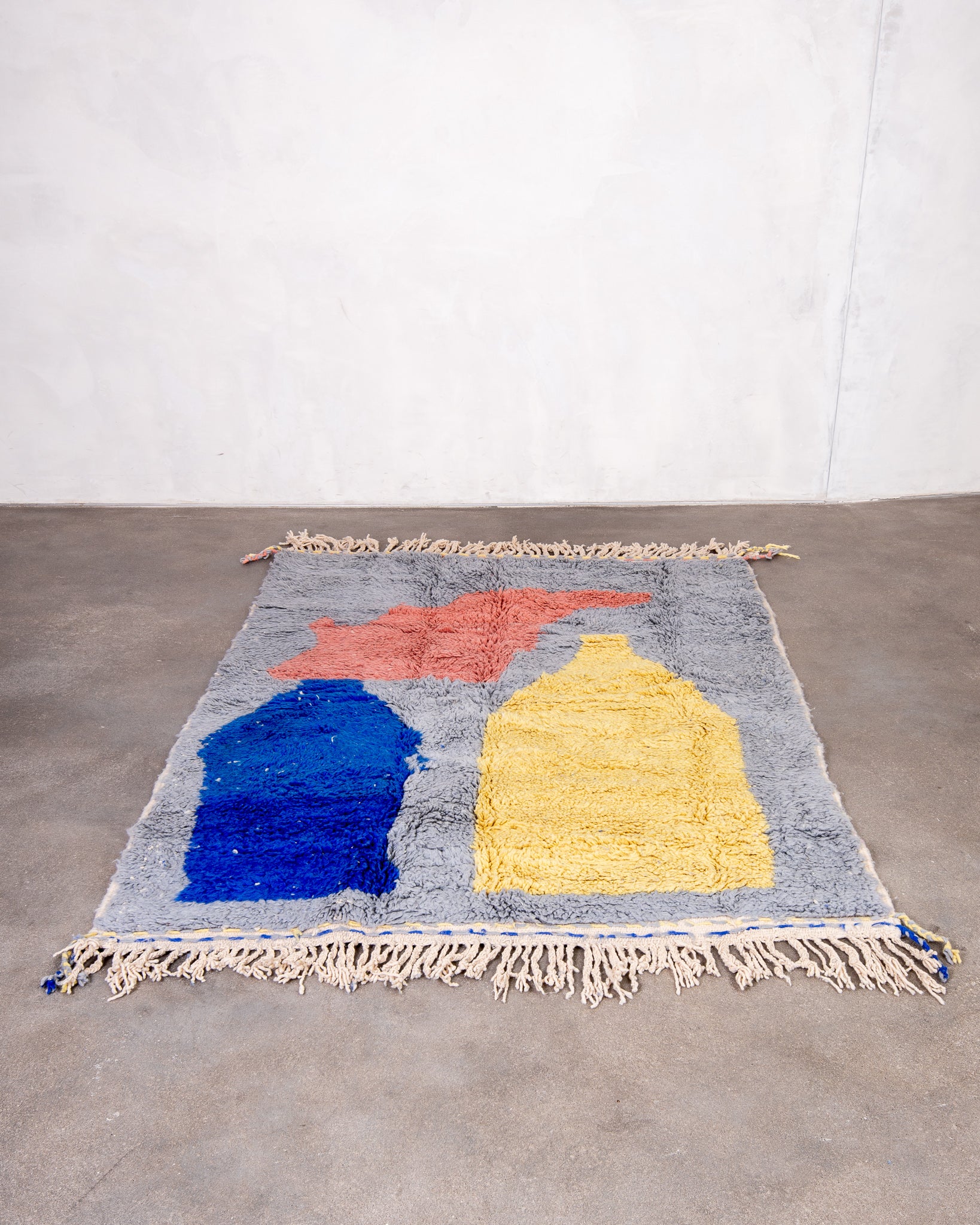 Modern designer handcrafted Berber rug from morocco Beniourain with beautiful colors and patterns